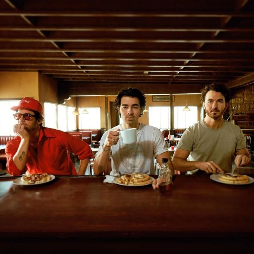 Waffle House Jonas Brothers Testo Traduzione Significato 1 Waffle House