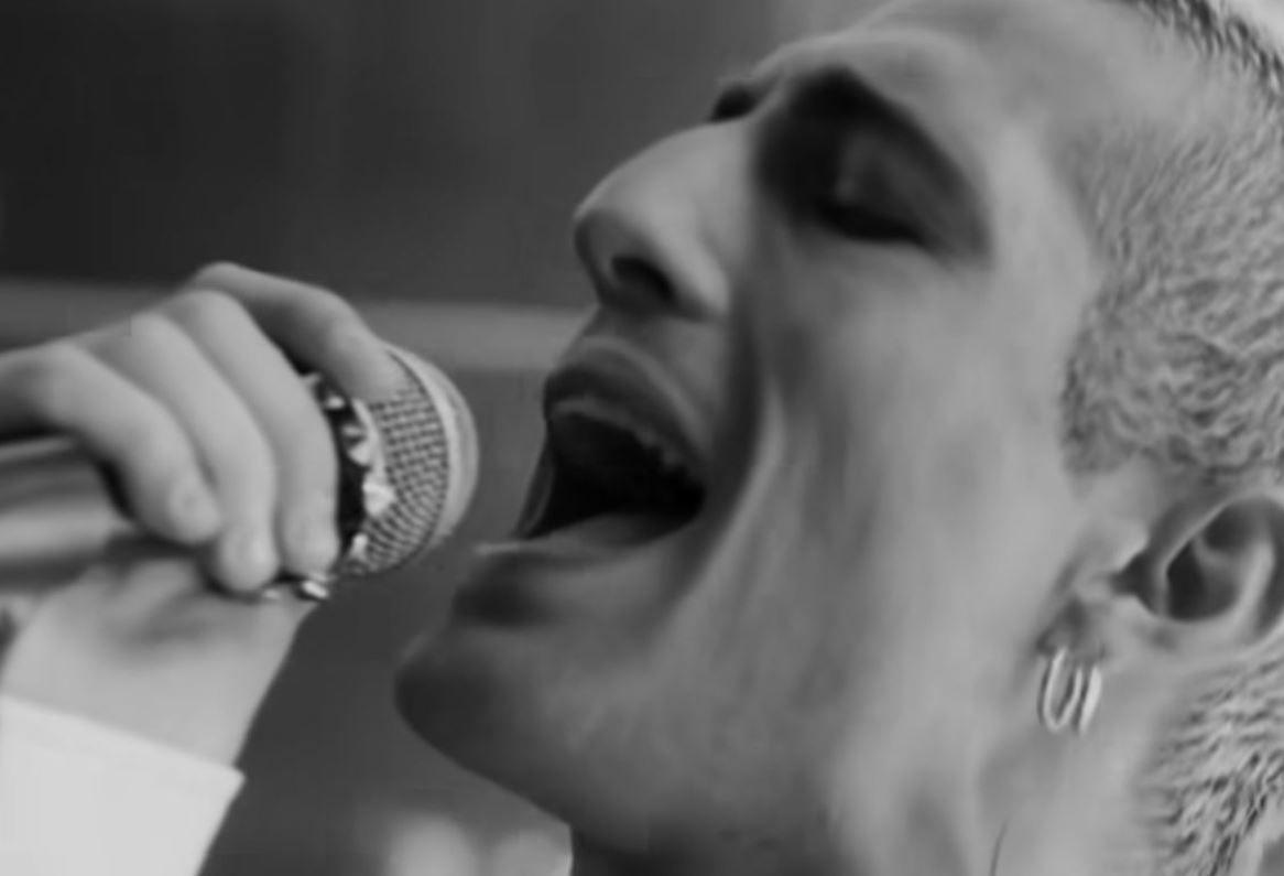 Valentine Maneskin Traduzione Testo Significato 1 Valentine Traduzione Maneskin